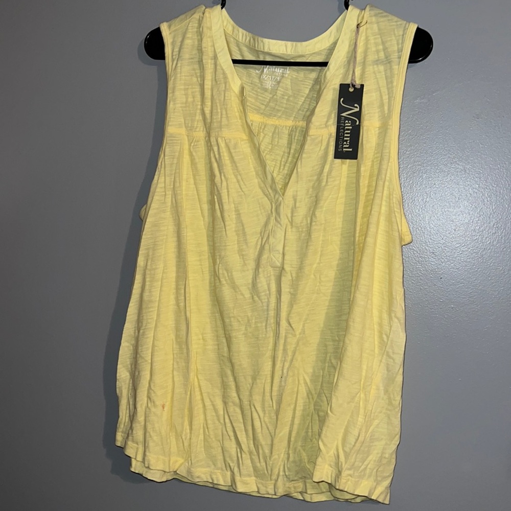 Brand New Lemon Meringue Notch Neck Tank Top! 🍋✨